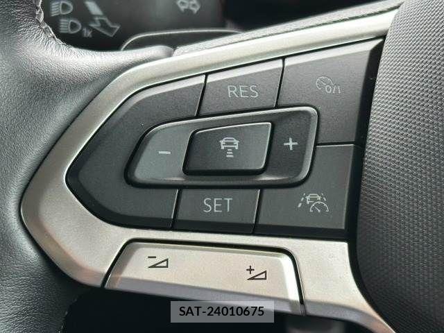 VolksWagen POLO 2023-03 8486267-6