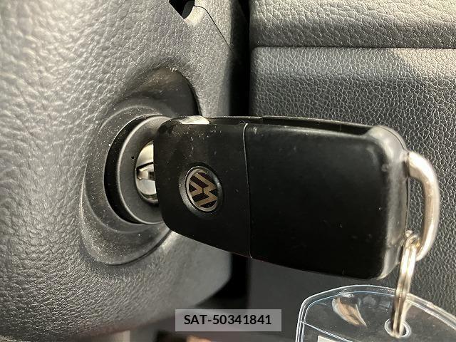 VolksWagen POLO 2013-12 8528226-5