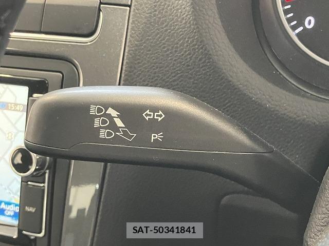 VolksWagen POLO 2013-12 8528226-7