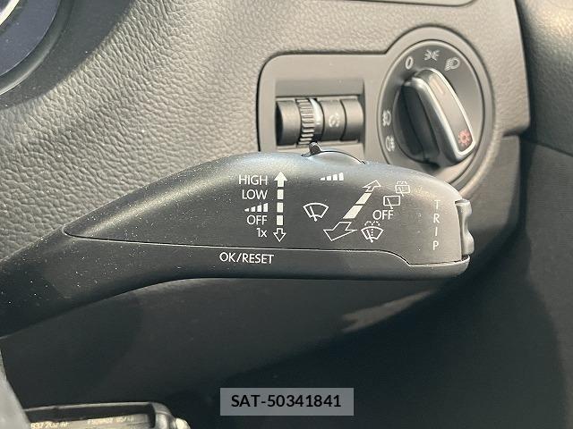 VolksWagen POLO 2013-12 8528226-8