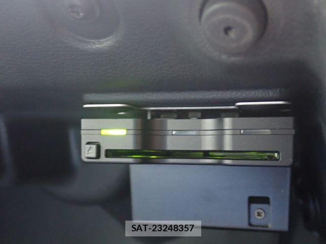 VolksWagen POLO 2015-08 8528223-16