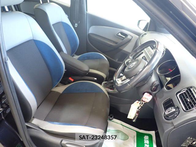 VolksWagen POLO 2015-08 8528223-22