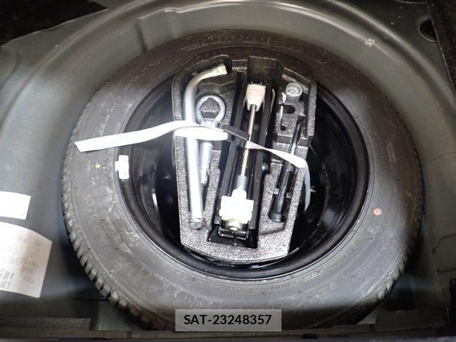 VolksWagen POLO 2015-08 8528223-25