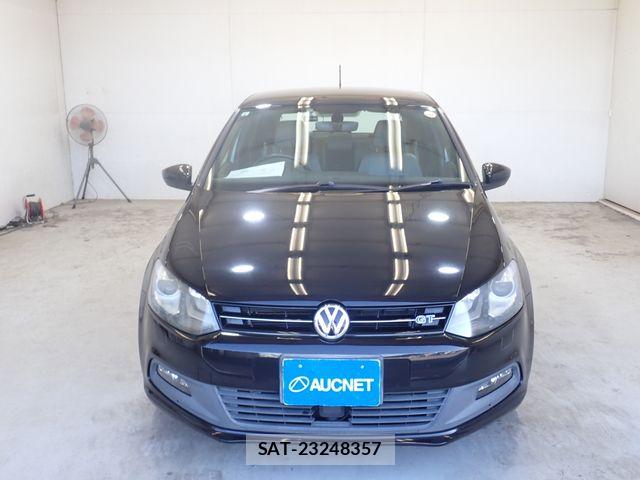 VolksWagen POLO 2015-08 8528223-4
