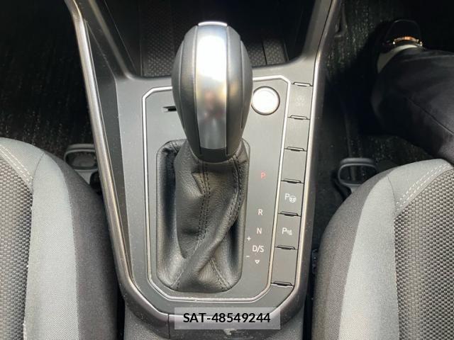 VolksWagen POLO 2022-03 8528225-20