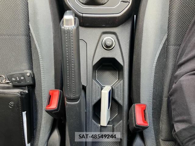 VolksWagen POLO 2022-03 8528225-21