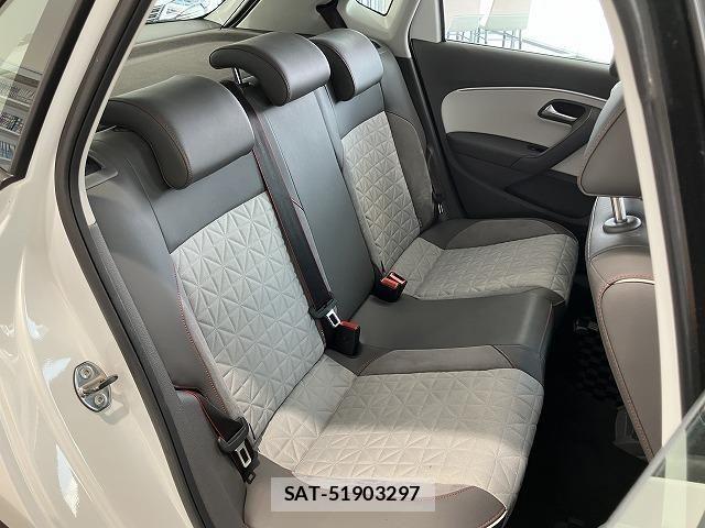 VolksWagen POLO 2017-03 8528227-9