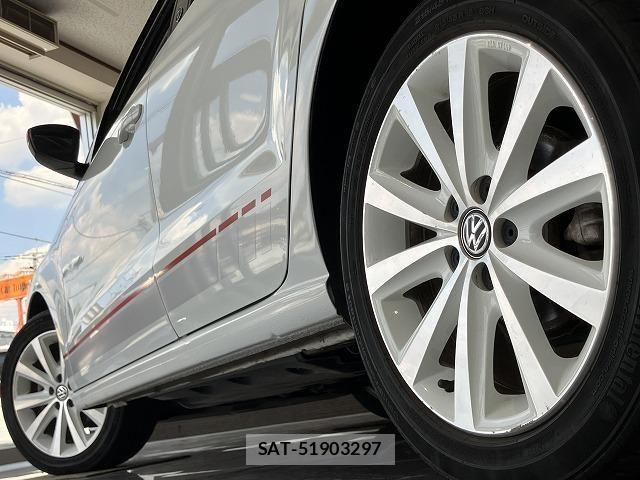 VolksWagen POLO 2017-03 8528227-18