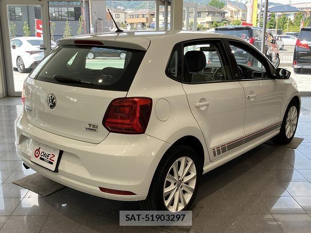 VolksWagen POLO 2017-03 8528227-2