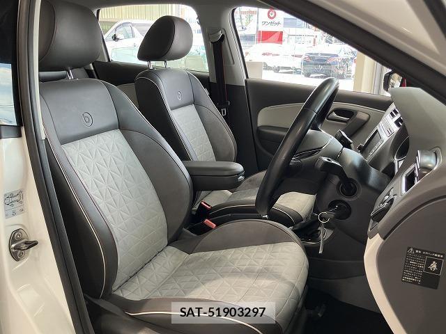 VolksWagen POLO 2017-03 8528227-8