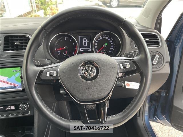 VolksWagen POLO 2017-08 8564107-10