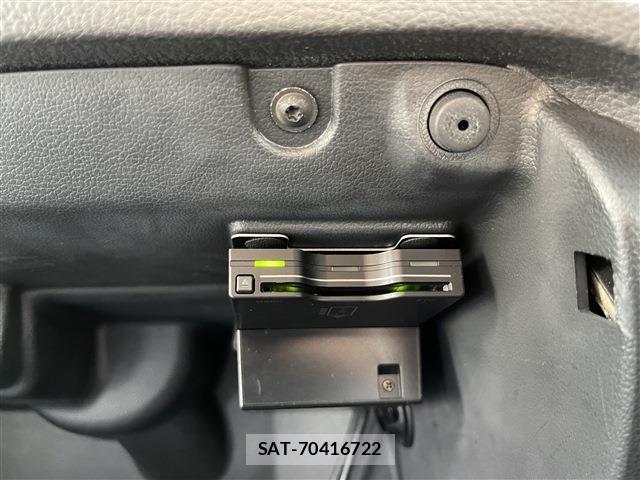 VolksWagen POLO 2017-08 8564107-13