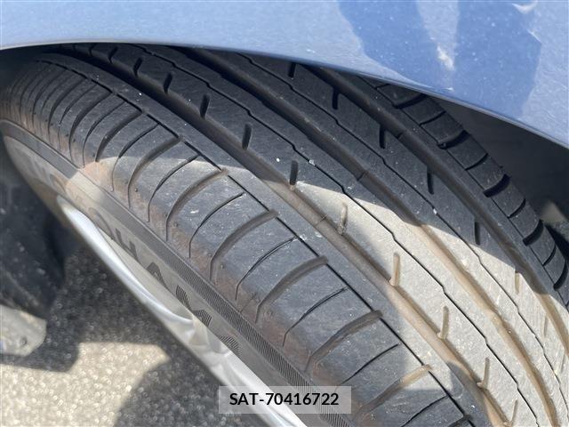VolksWagen POLO 2017-08 8564107-18