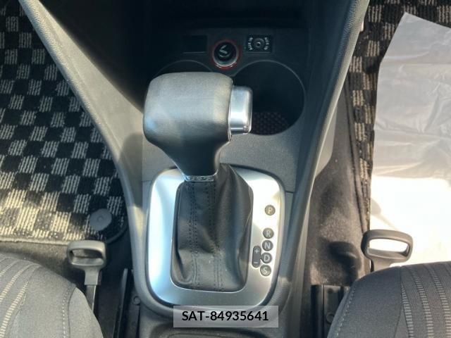 VolksWagen POLO 2010-08 8564108-10