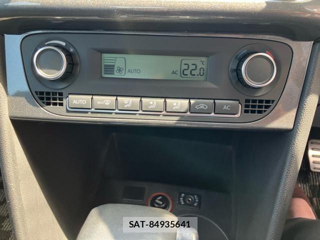 VolksWagen POLO 2010-08 8564108-16