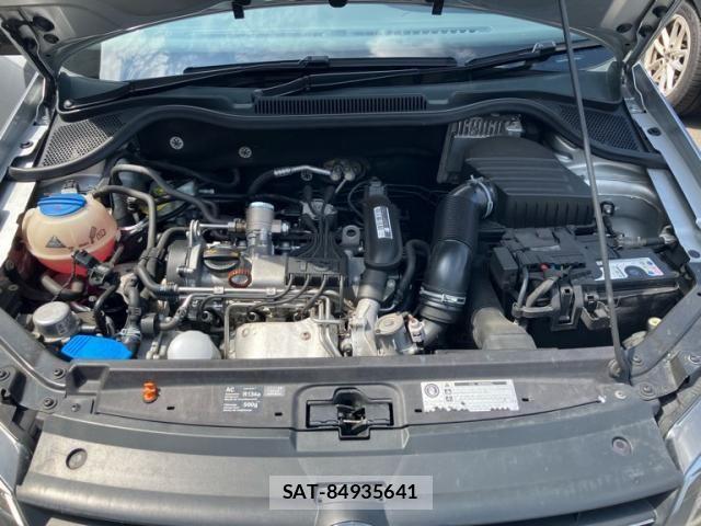 VolksWagen POLO 2010-08 8564108-18