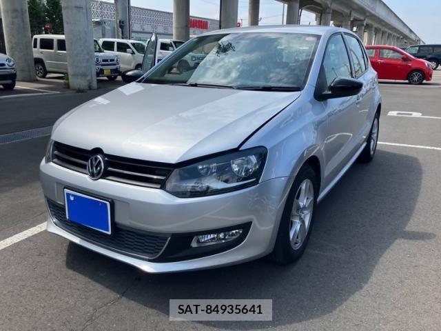 VolksWagen POLO 2010-08 8564108-2