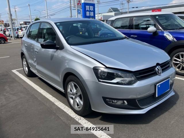 VolksWagen POLO 2010-08 8564108-3