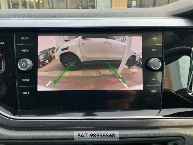 VolksWagen POLO 2019-07 8564103-23