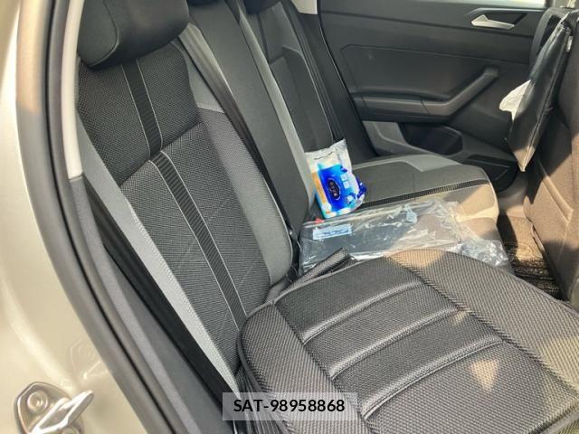 VolksWagen POLO 2019-07 8564103-8
