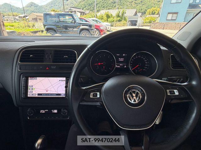 VolksWagen POLO 2017-07 8629769-9