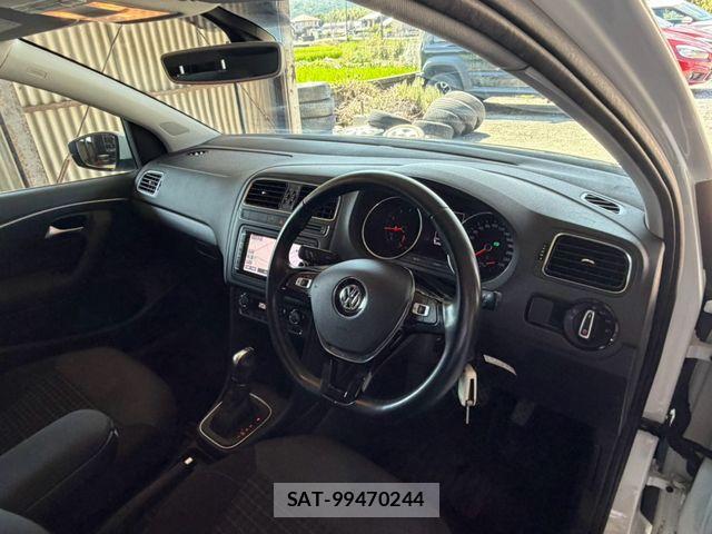 VolksWagen POLO 2017-07 8629769-11