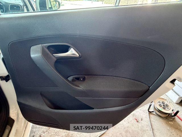 VolksWagen POLO 2017-07 8629769-19