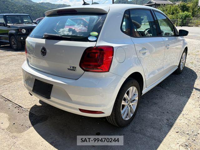 VolksWagen POLO 2017-07 8629769-5