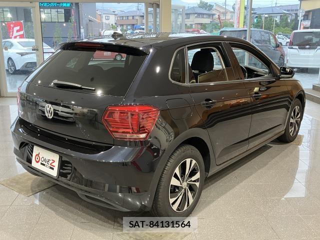 VolksWagen POLO 2018-06 8629759-2