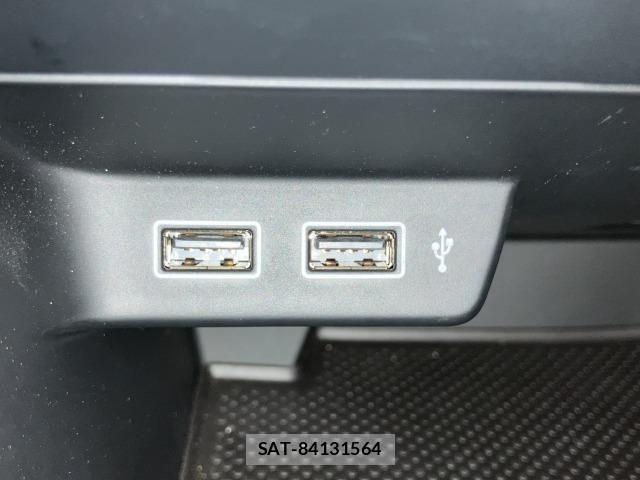 VolksWagen POLO 2018-06 8629759-7