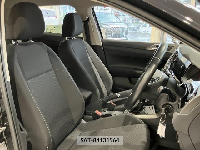 VolksWagen POLO 2018-06 8629759-8