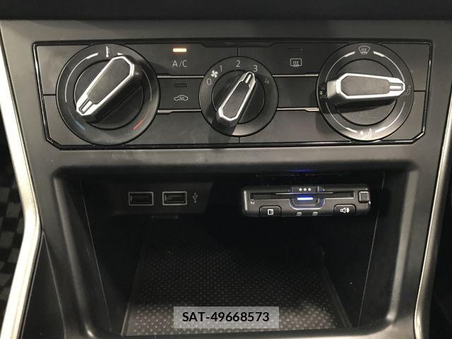 VolksWagen POLO 2019-11 8629761-17