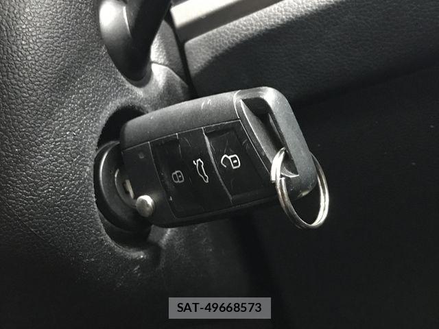 VolksWagen POLO 2019-11 8629761-23