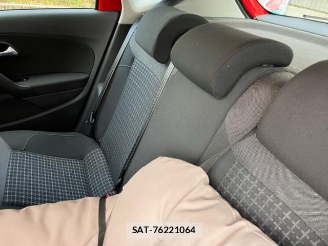 VolksWagen POLO 2016-06 8629768-12