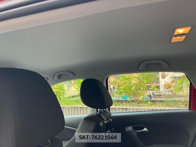VolksWagen POLO 2016-06 8629768-13