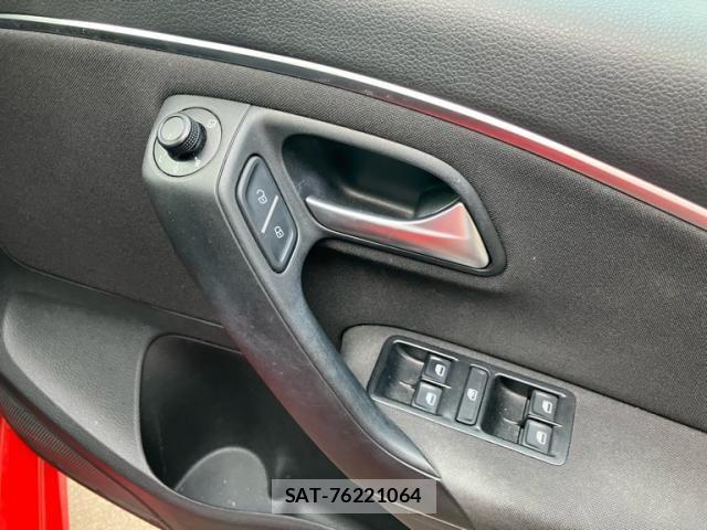 VolksWagen POLO 2016-06 8629768-15