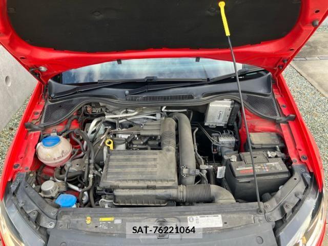 VolksWagen POLO 2016-06 8629768-21