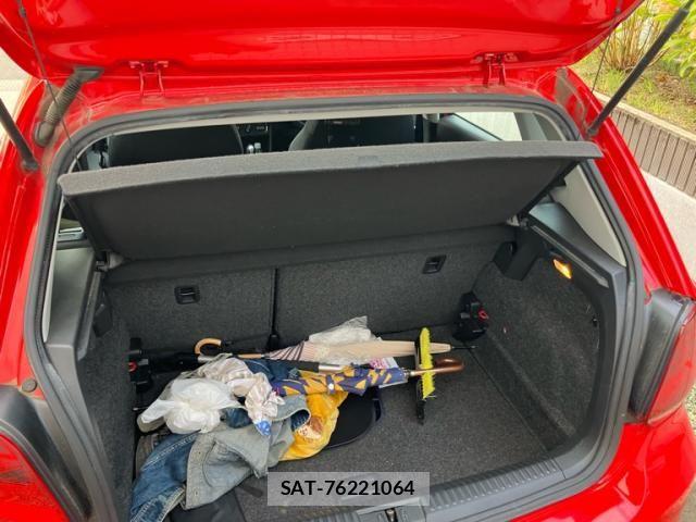 VolksWagen POLO 2016-06 8629768-8