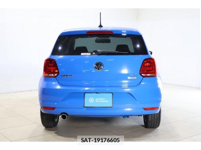 VolksWagen POLO 2015-08 8629758-9