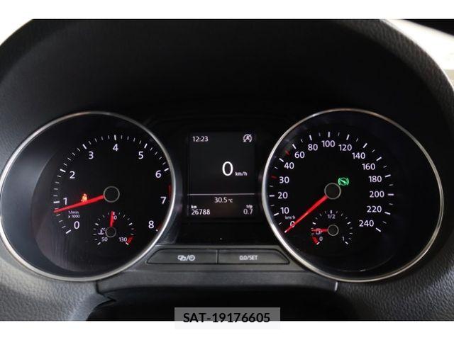 VolksWagen POLO 2015-08 8629758-20