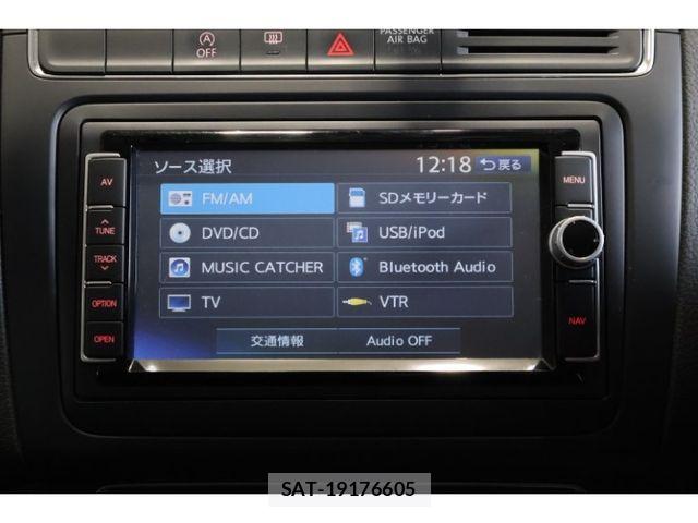 VolksWagen POLO 2015-08 8629758-27