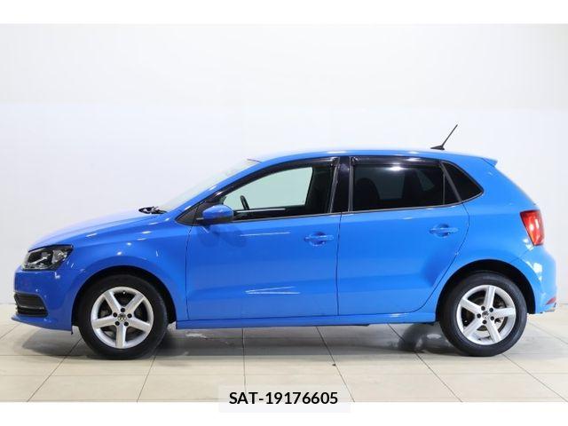 VolksWagen POLO 2015-08 8629758-8