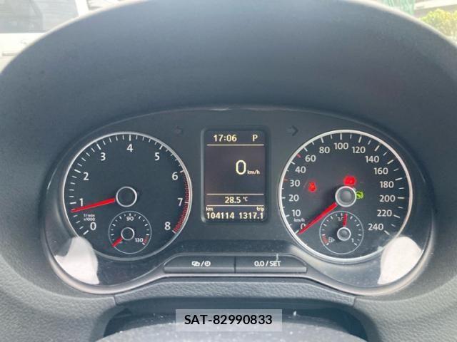 VolksWagen POLO 2013-09 8667152-18