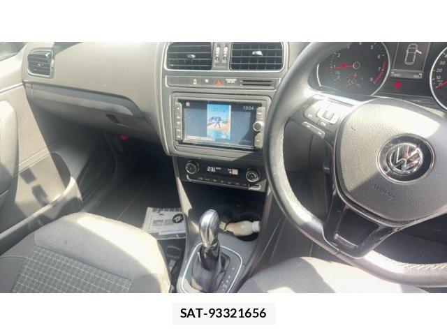 VolksWagen POLO 2016-10 8662421-14