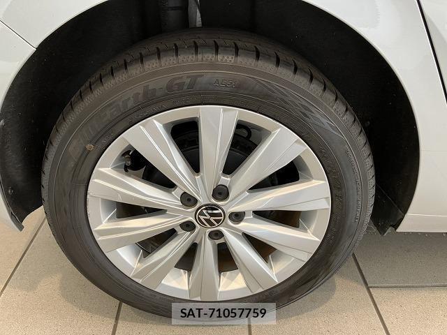 VolksWagen POLO 2022-03 8662417-18