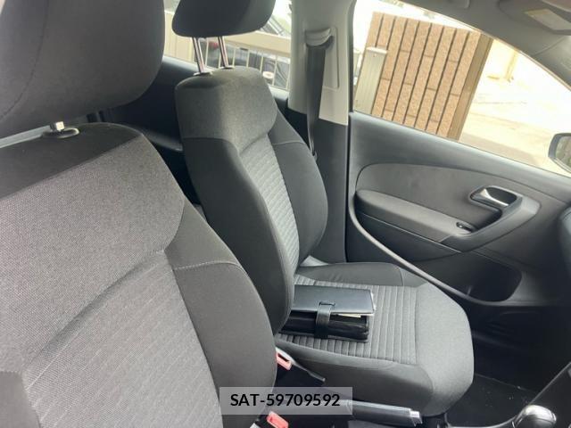 VolksWagen POLO 2013-09 8662423-10