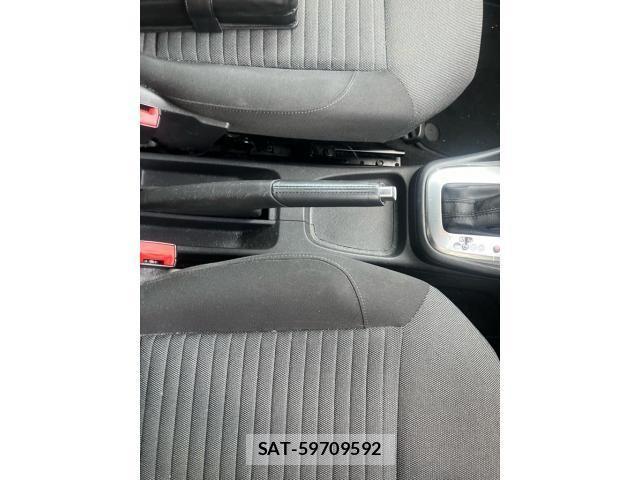 VolksWagen POLO 2013-09 8662423-12