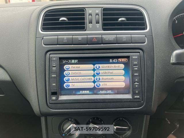VolksWagen POLO 2013-09 8662423-15