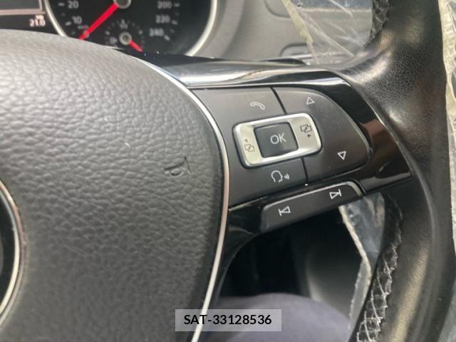 VolksWagen POLO 2014-08 8662425-15