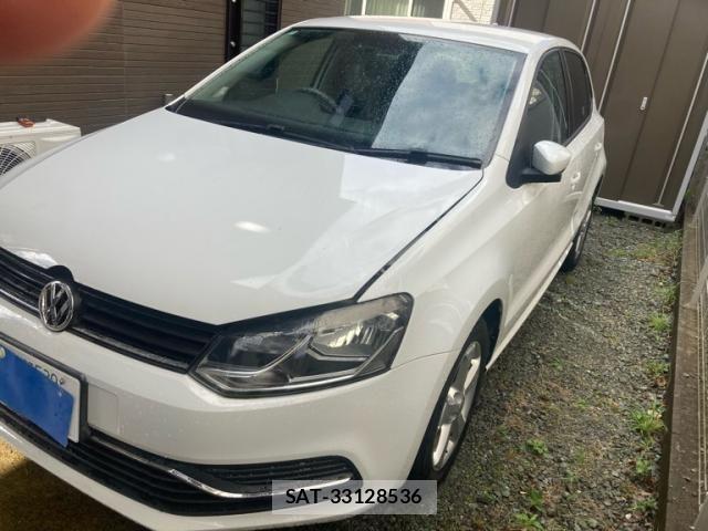 VolksWagen POLO 2014-08 8662425-1